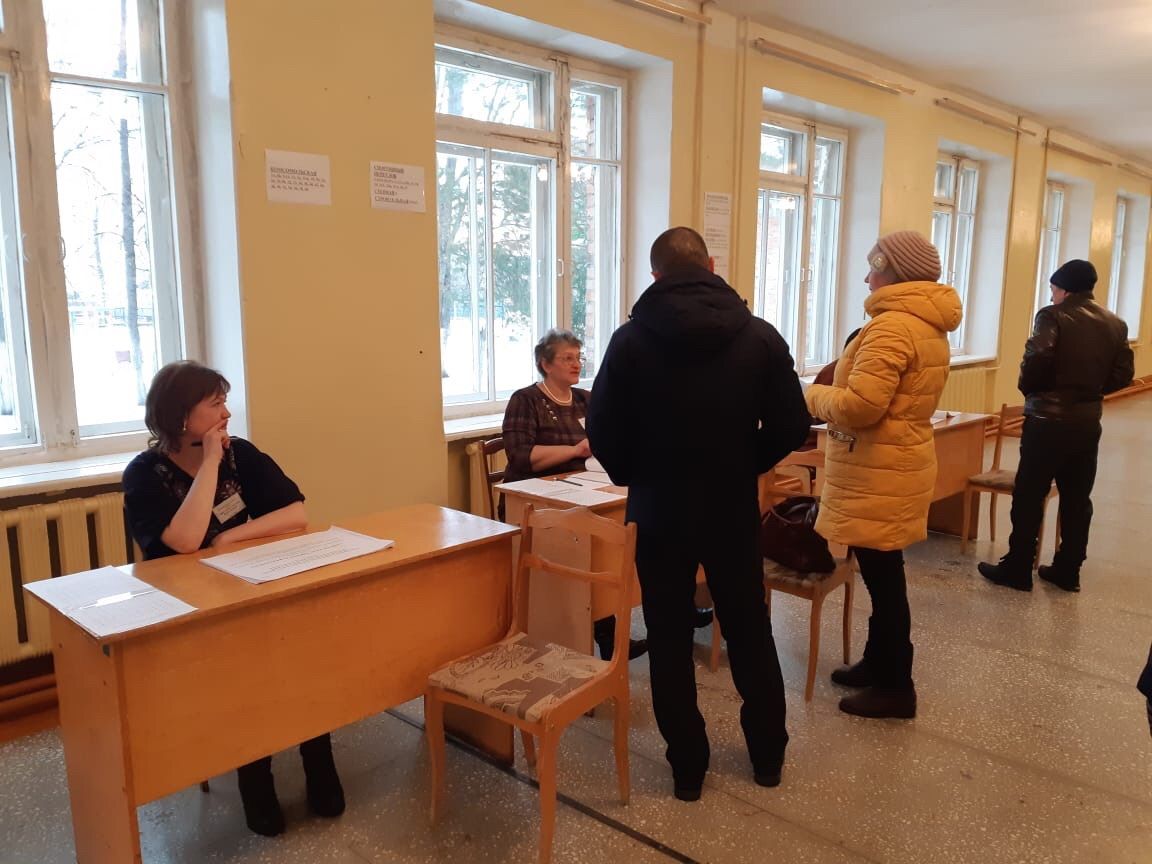 На избирательных участках Карабаша идет голосование на референдуме по самообложению граждан