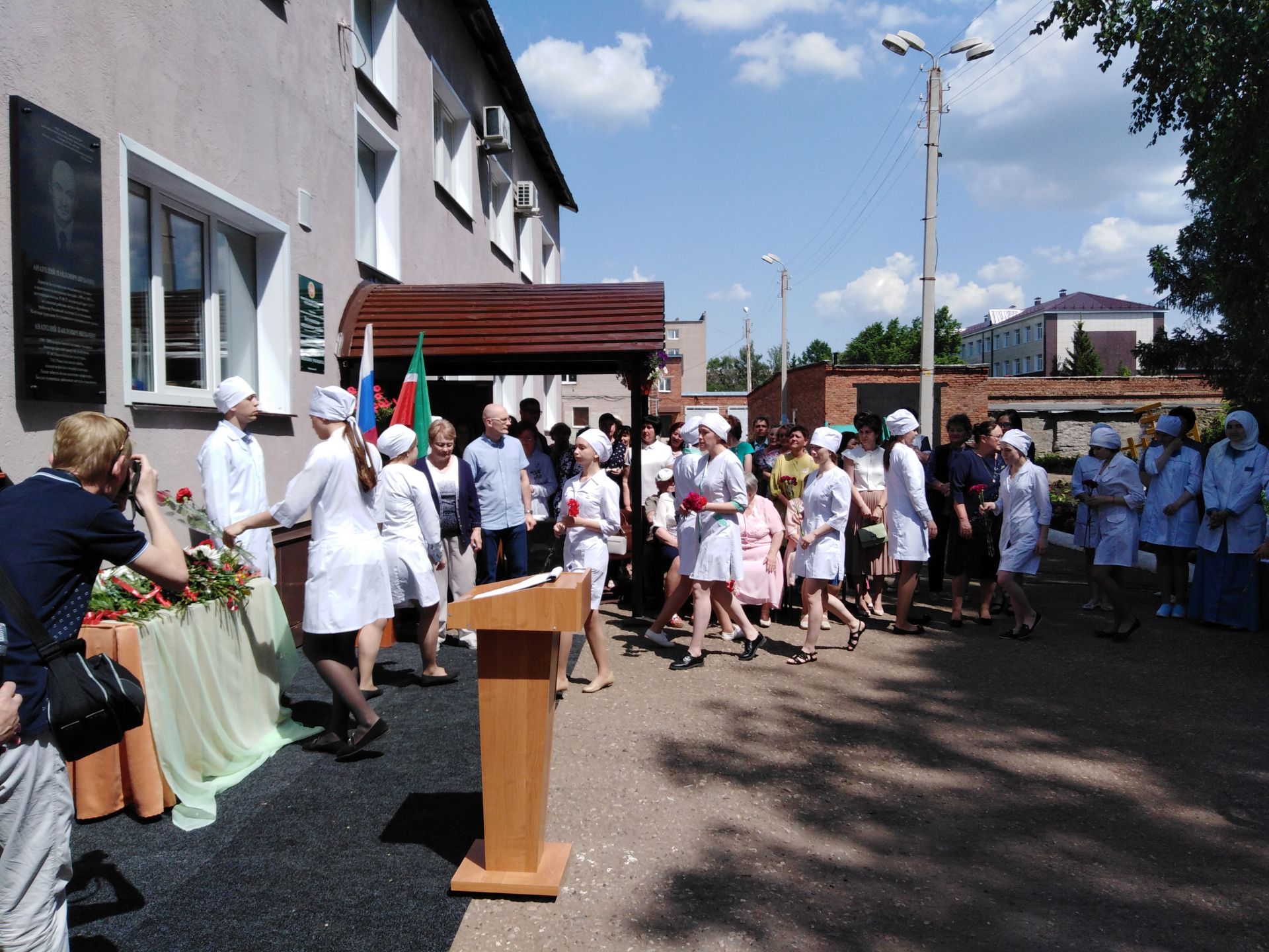 Состоялось открытие мемориальной доски в честь почетного гражданина Бугульмы