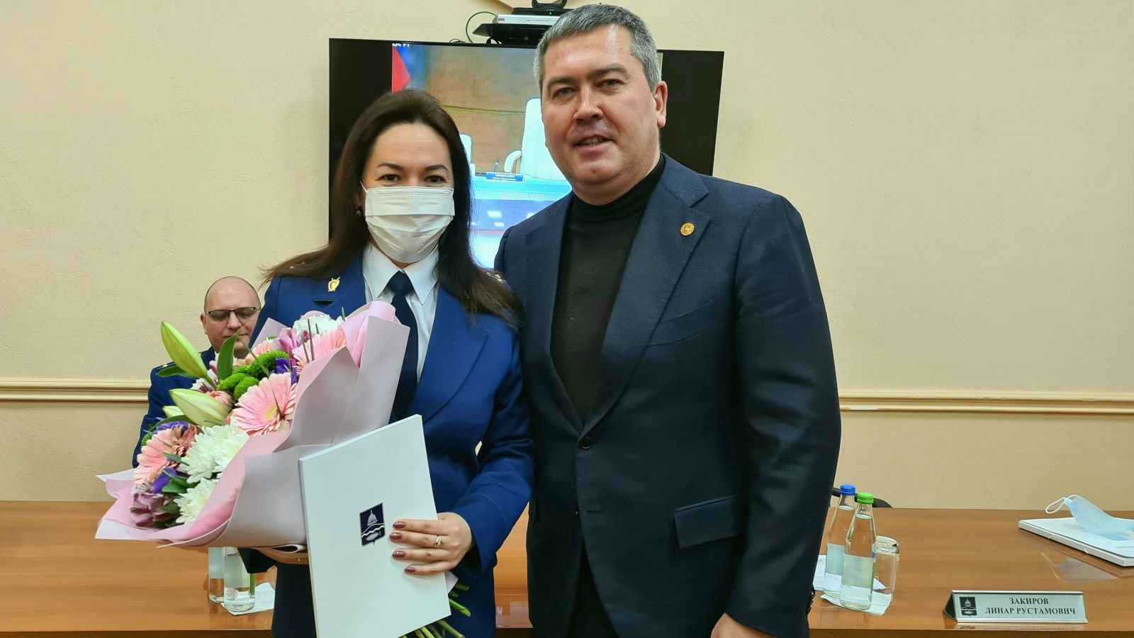 Мэр Бугульмы поздравил сотрудников прокуратуры с профессиональным праздником