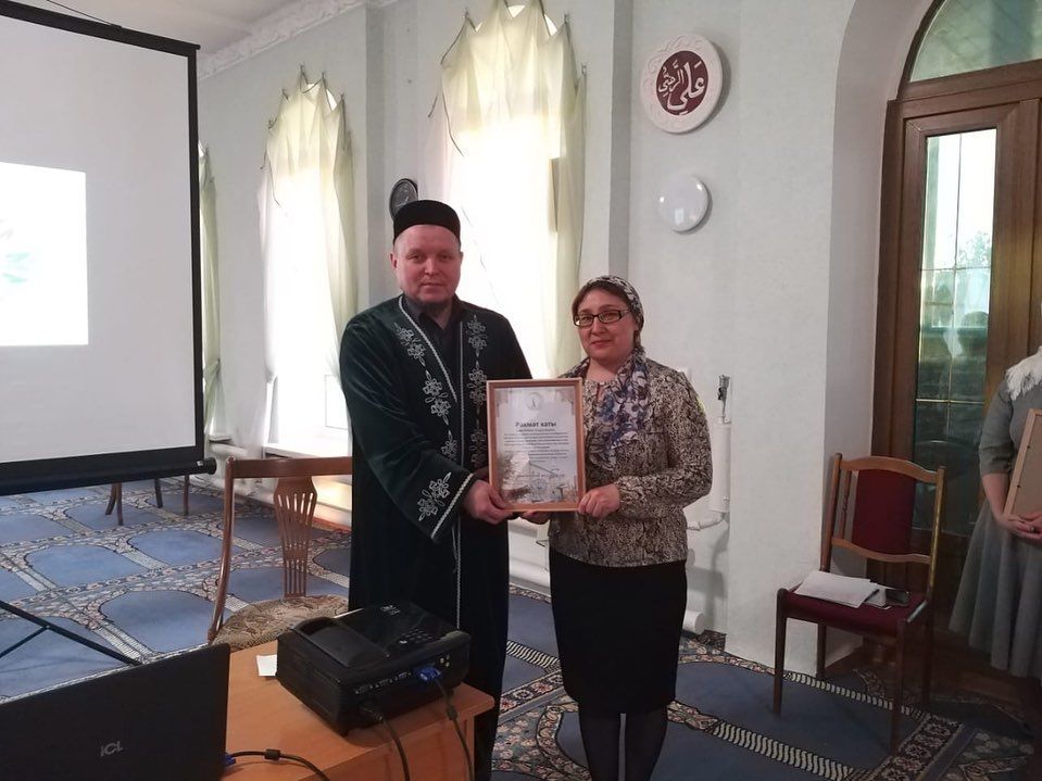 В Центральной мечети Бугульмы подвели итоги примечетских курсов татарского языка