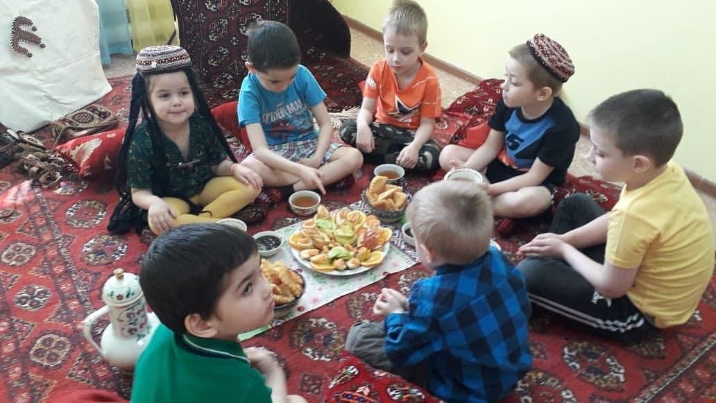 Юные бугульминцы побывали в туркменской юрте