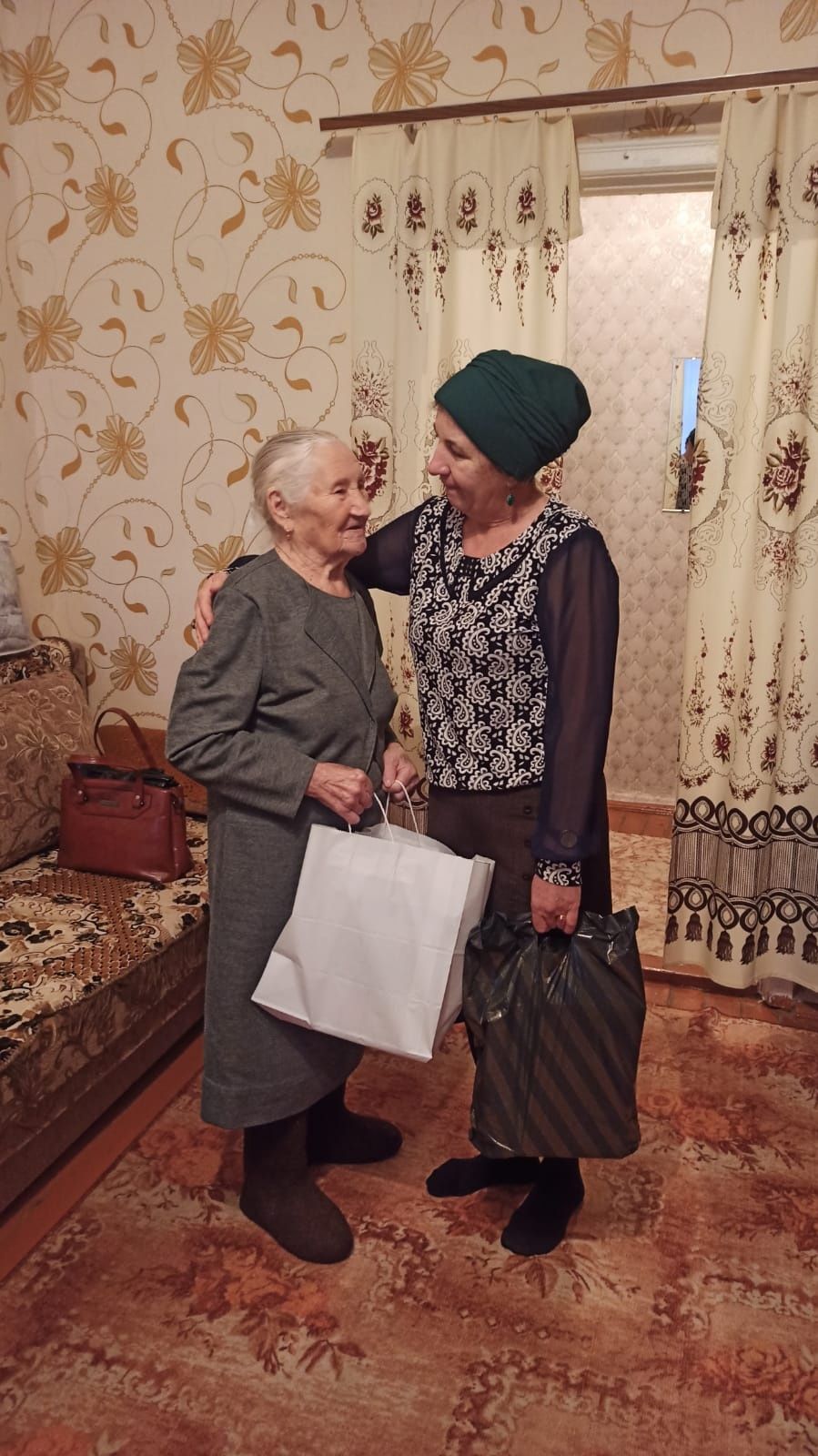 Долгожительницу из Бугульминского района поздравили с 90-летием