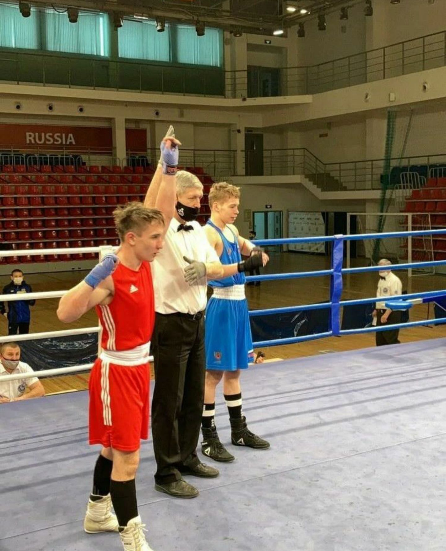 Бугульминец завоевал золотую медаль на Первенстве РТ по боксу