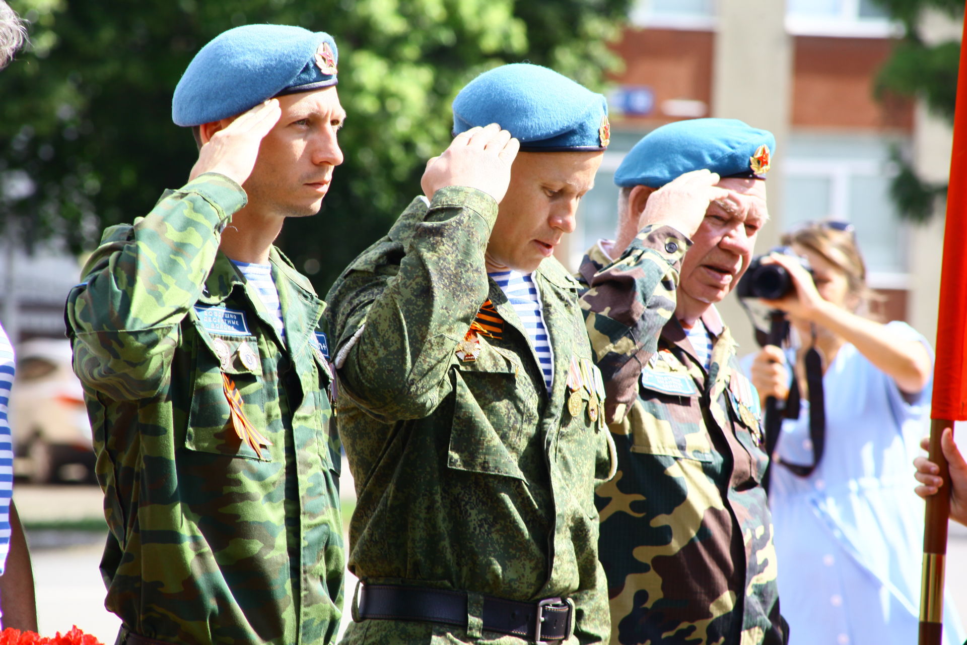 Бугульминцы отметили 92-ю годовщину создания Воздушно-десантных войск
