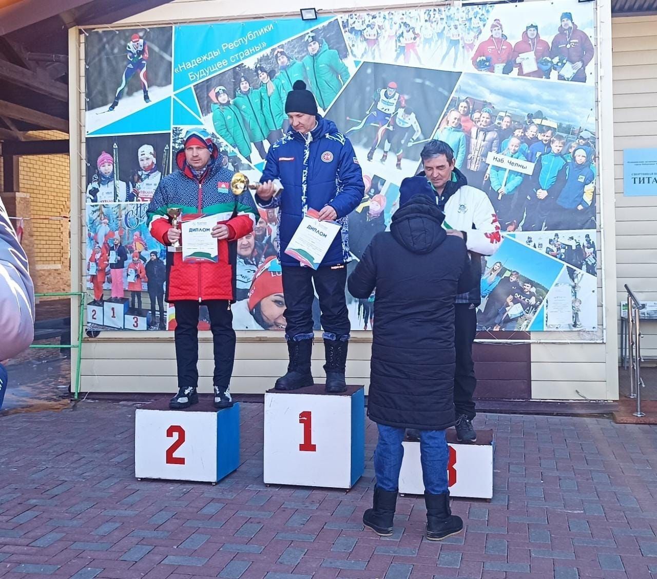 Команда из Бугульмы завоевала серебряную медаль в лыжных гонках памяти И.С. Утробина