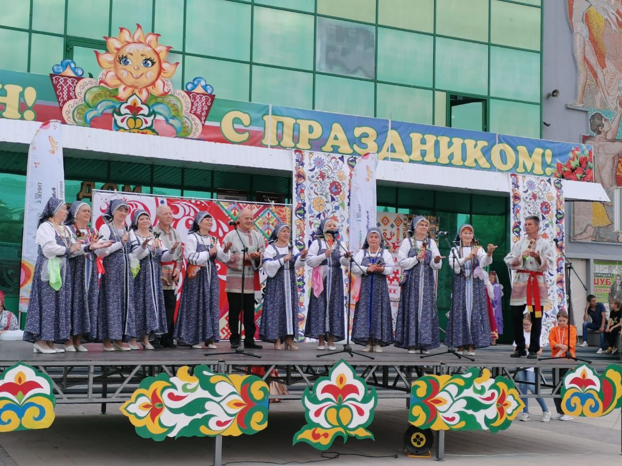 Народный ансамбль «Прялица» более 16 лет радует бугульминцев своими выступлениями