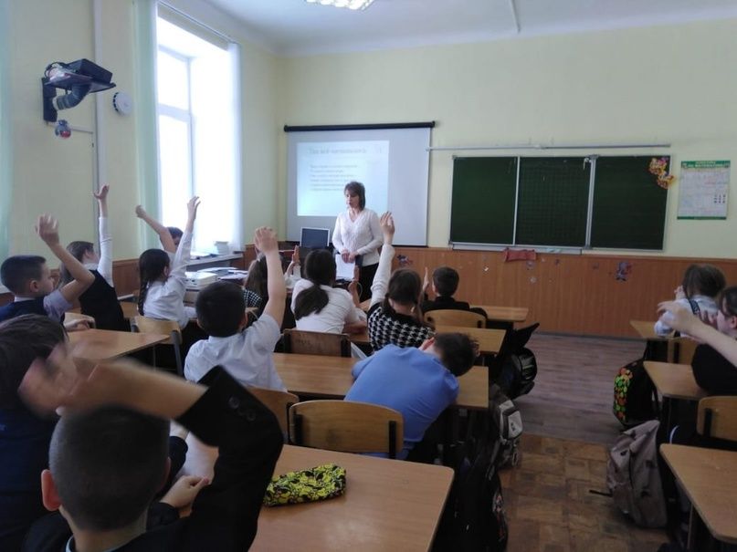 Школьникам Бугульмы рассказали о поэзии