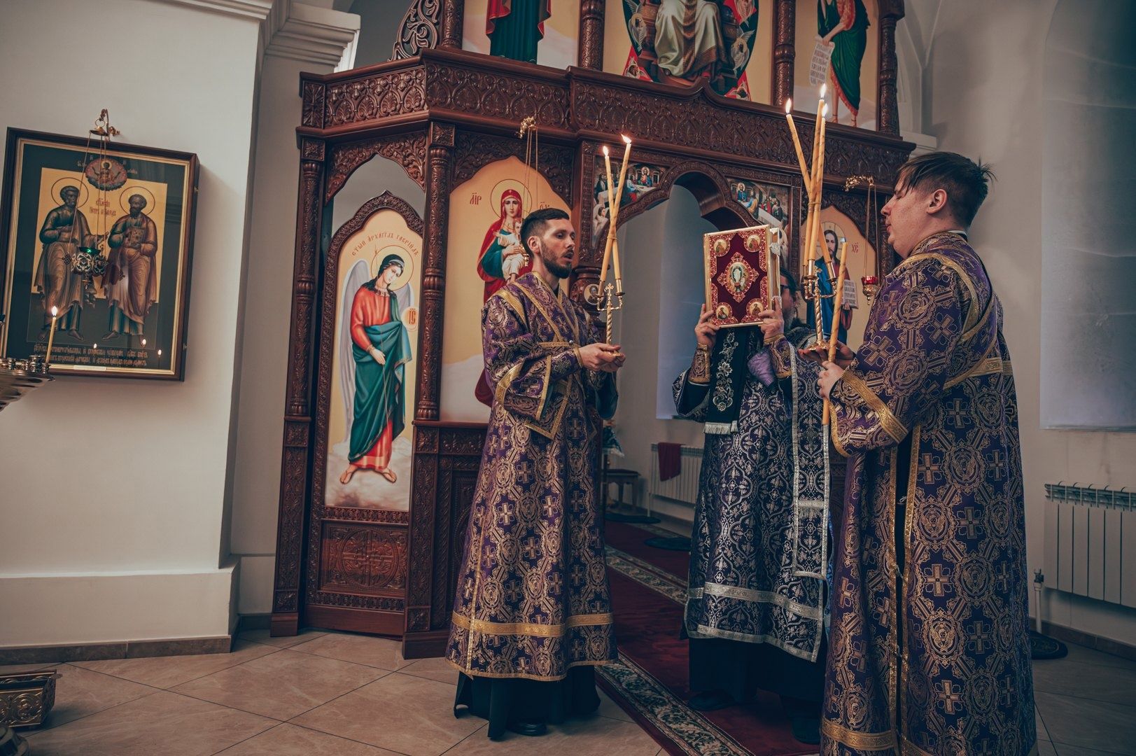 Епископ Мефодий совершил Всенощное бдение в Казанско-Богородицком монастыре