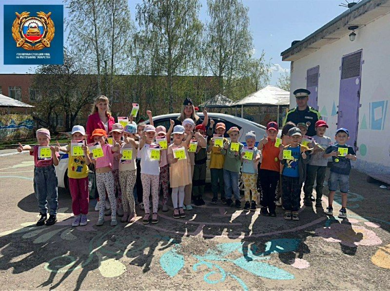 Воспитанников детского сада «Тургай» навестили сотрудники Госавтоинспекции