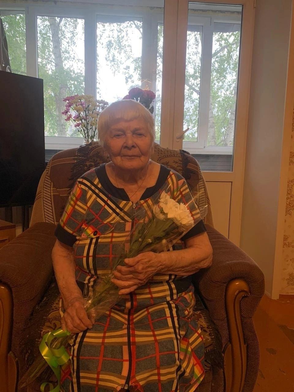 Женсовет Бугульминского района посетил пожилых одиноких тружениц тыла и детей войны