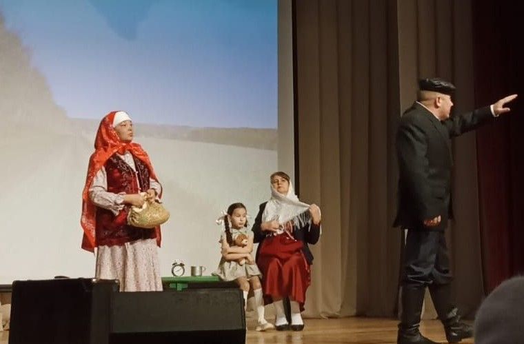 В Карабашском доме культуры Бугульминского района состоялась премьера спектакля «Двадцать лет спустя»
