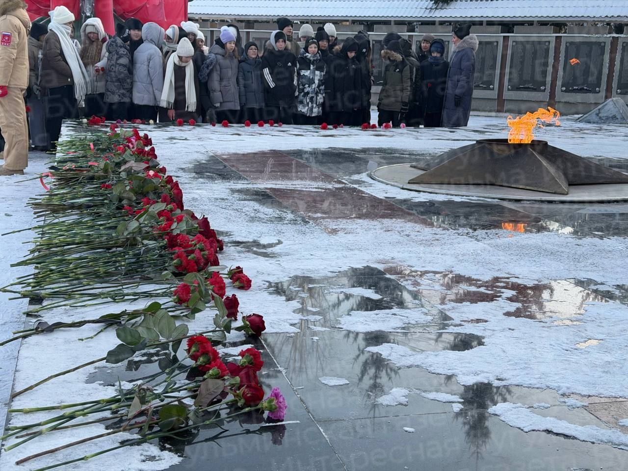 В Бугульме возложили цветы ко Дню Героев Отечества