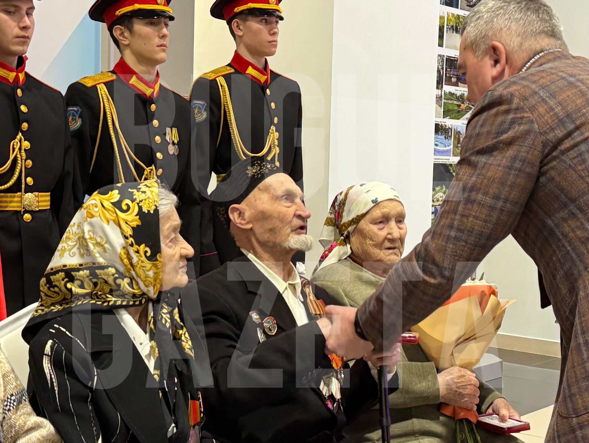 Бугульминцам вручили государственные награды