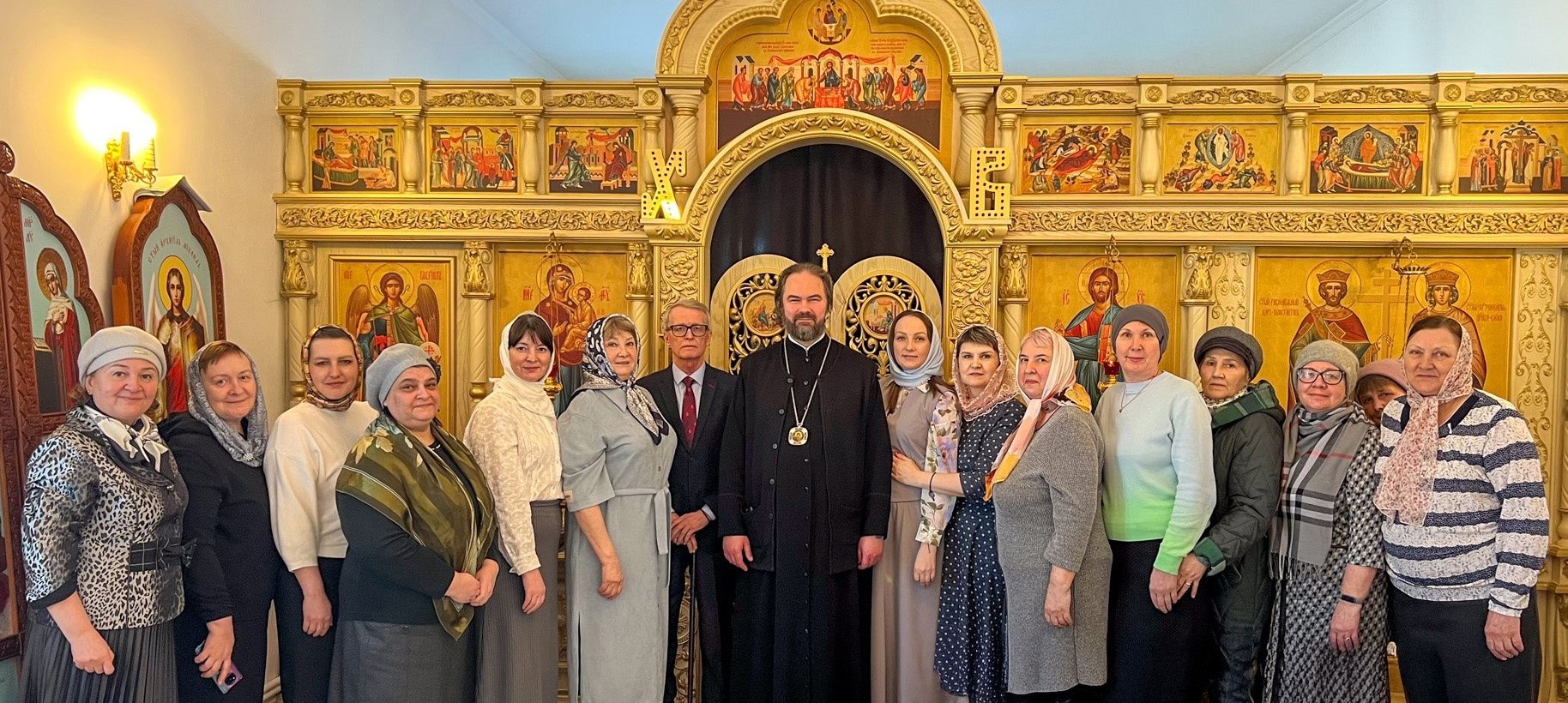 В Бугульме епископ Мефодий встретился с группой онковыздоравливающих «Мы вместе — Без бергэ»