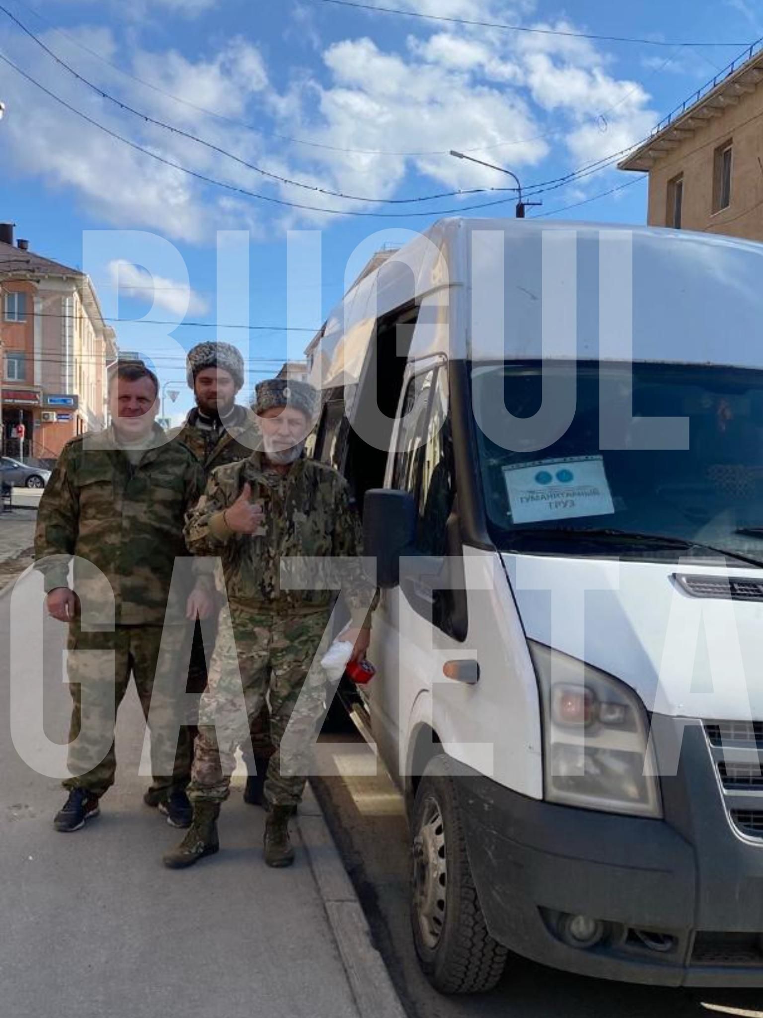 Бугульминец передал бойцам СВО баян