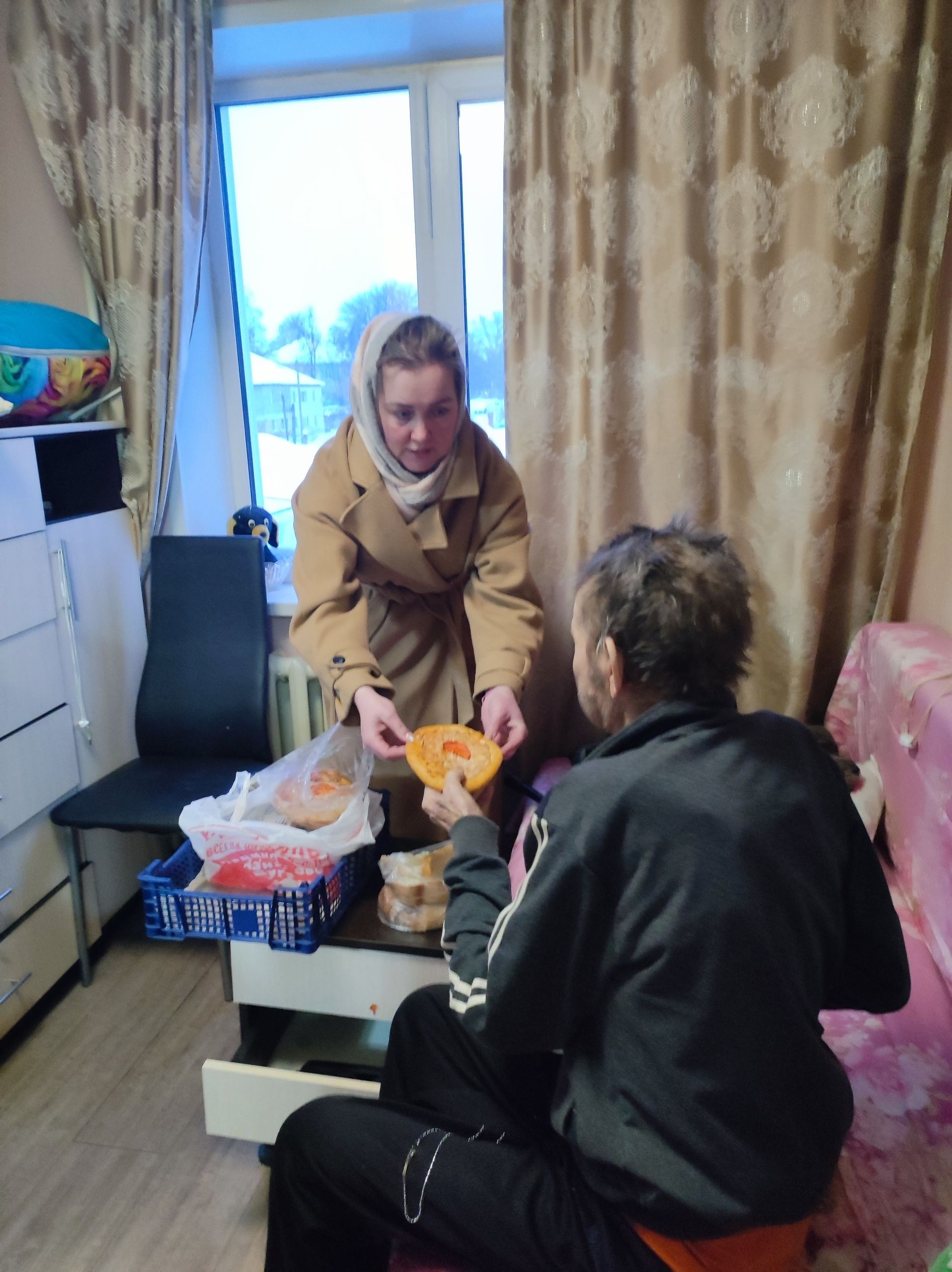 Волонтёры «Доброй Бугульмы» спасли одинокого пожилого мужчину из антисанитарных условий