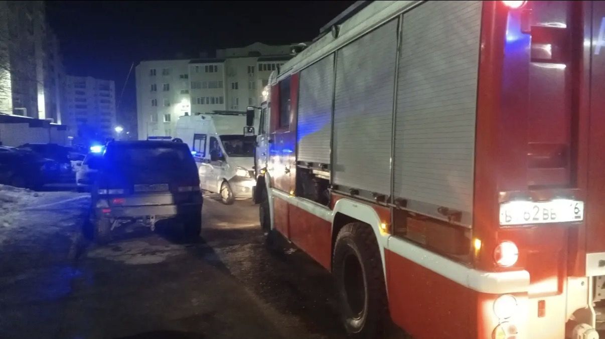 В Бугульме пожарные ликвидировали возгорание в квартире на улице Петра Ненастина