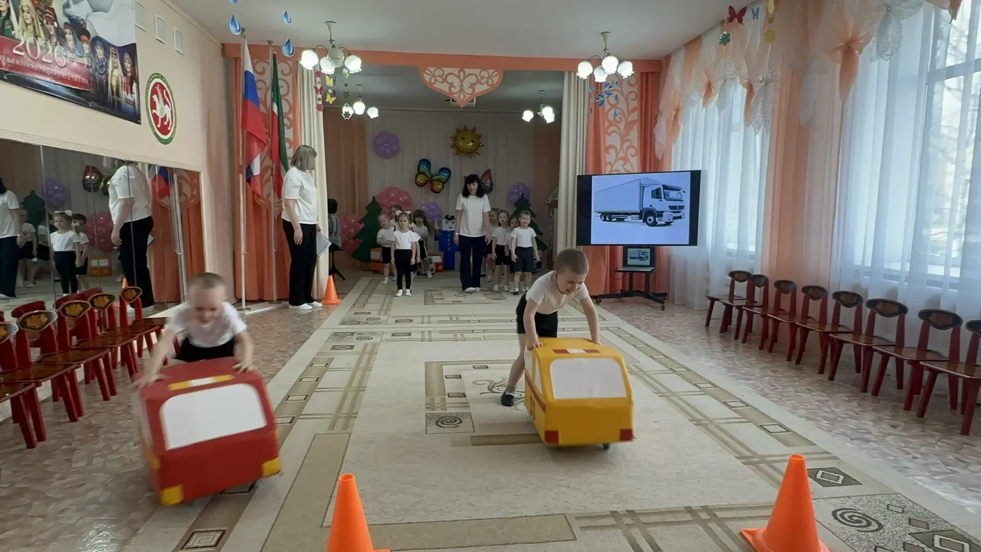 В детском саду №2 Бугульмы прошло спортивное занятие «Безопасные дороги»