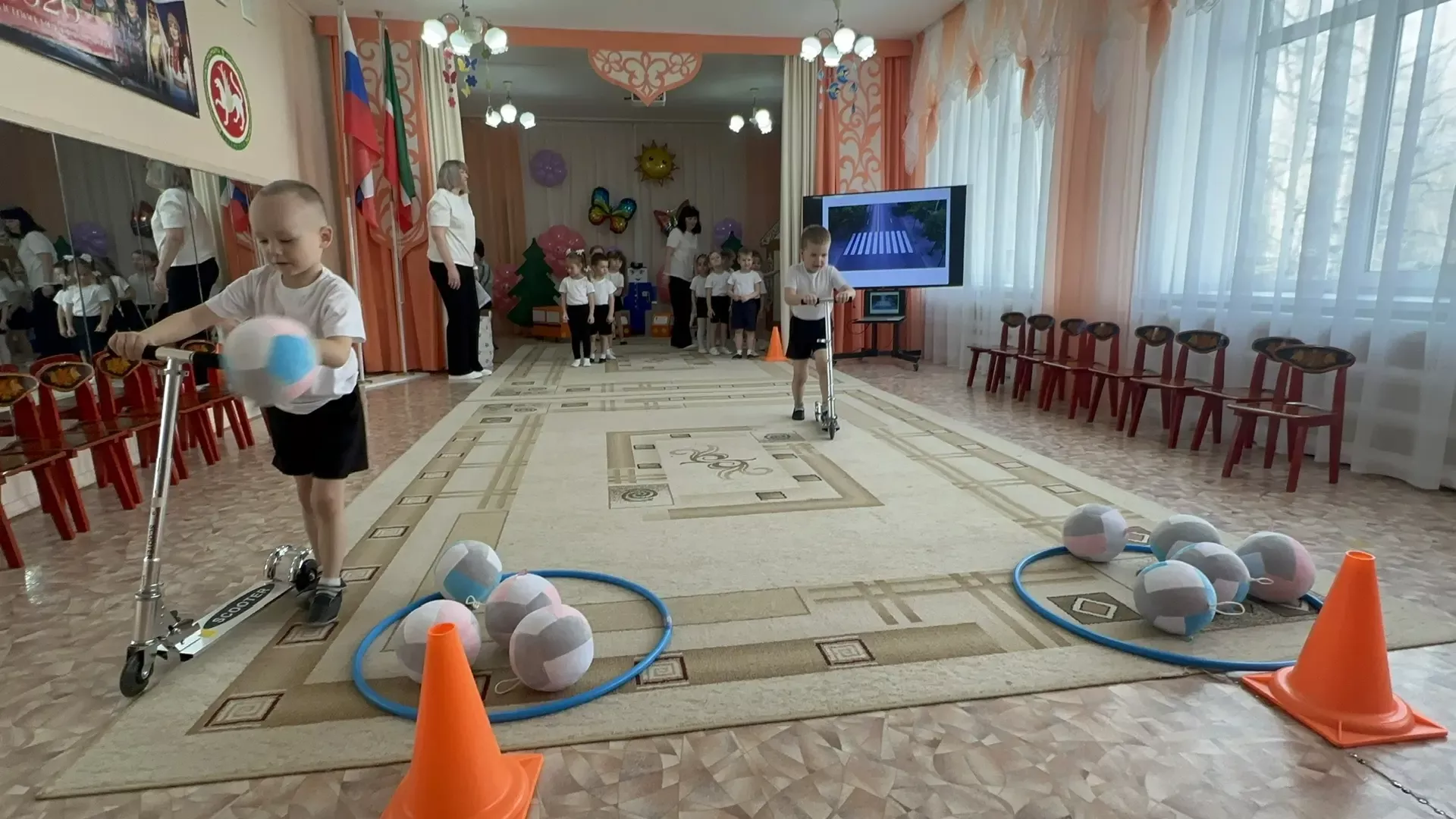 В детском саду №2 Бугульмы прошло спортивное занятие «Безопасные дороги»