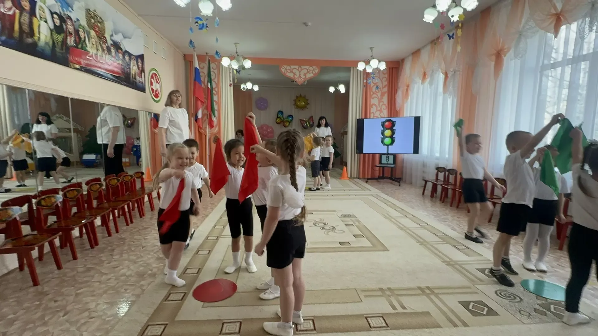 В детском саду №2 Бугульмы прошло спортивное занятие «Безопасные дороги»