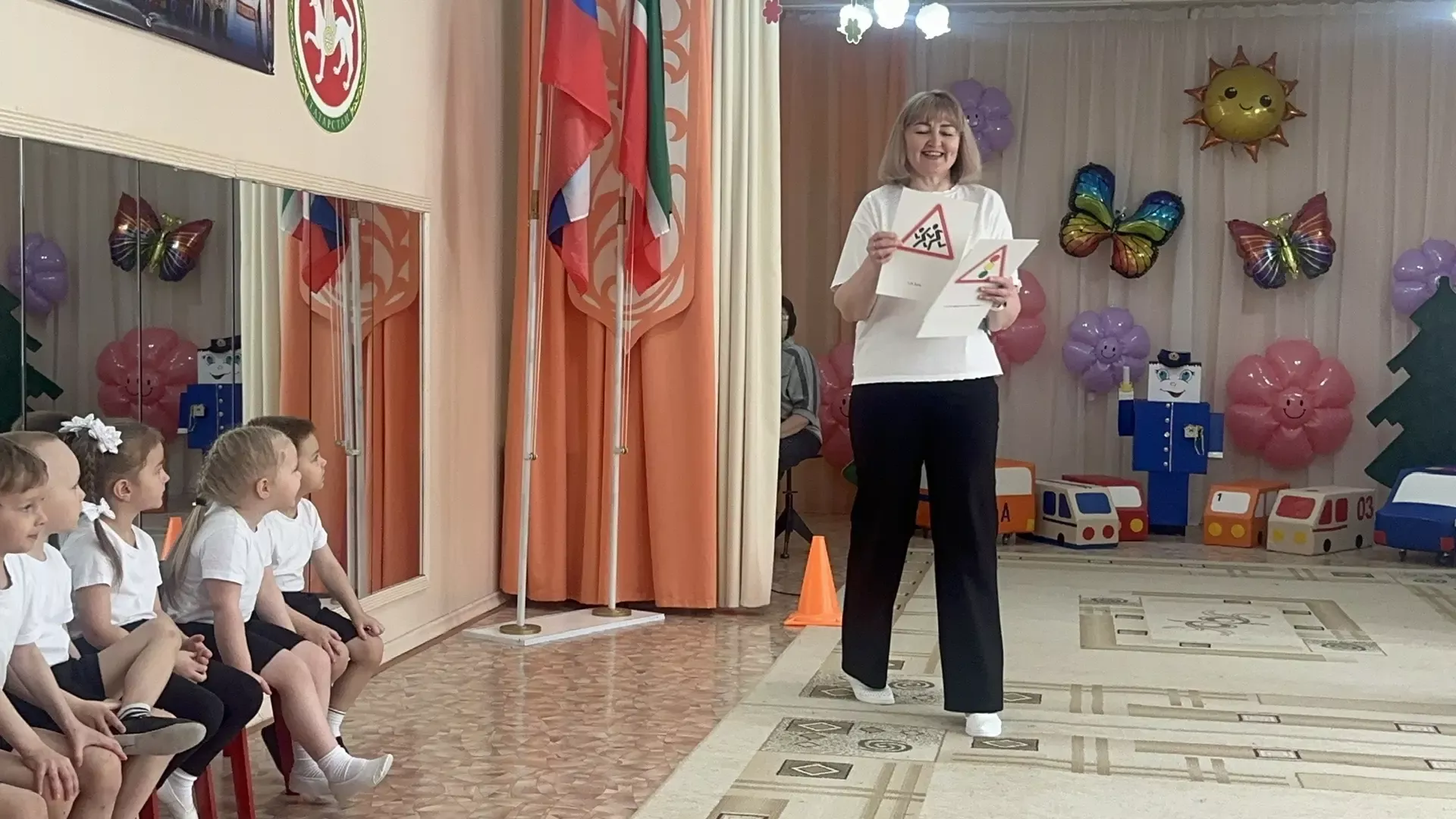 В детском саду №2 Бугульмы прошло спортивное занятие «Безопасные дороги»