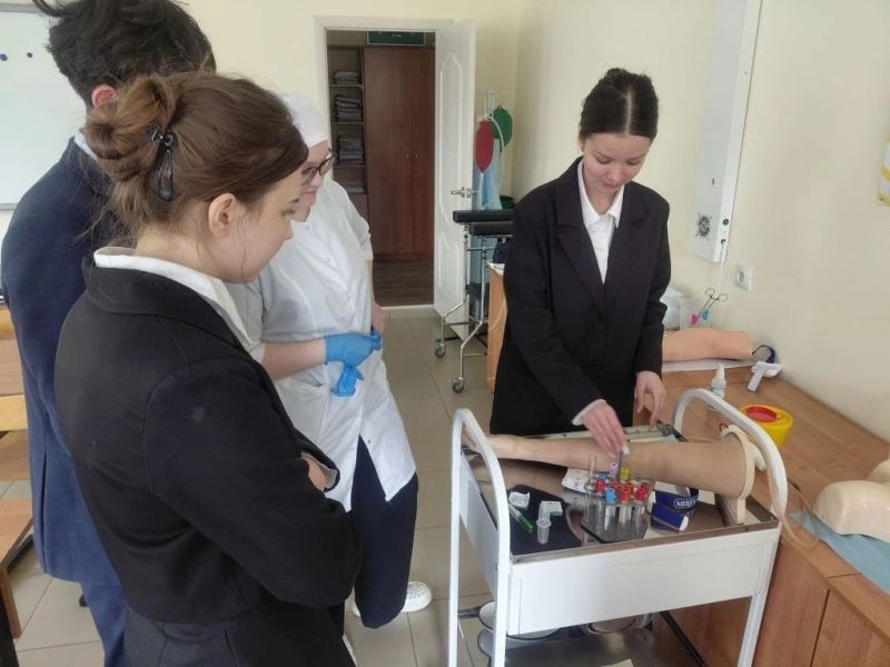 В Бугульминском медколледже прошел день открытых дверей