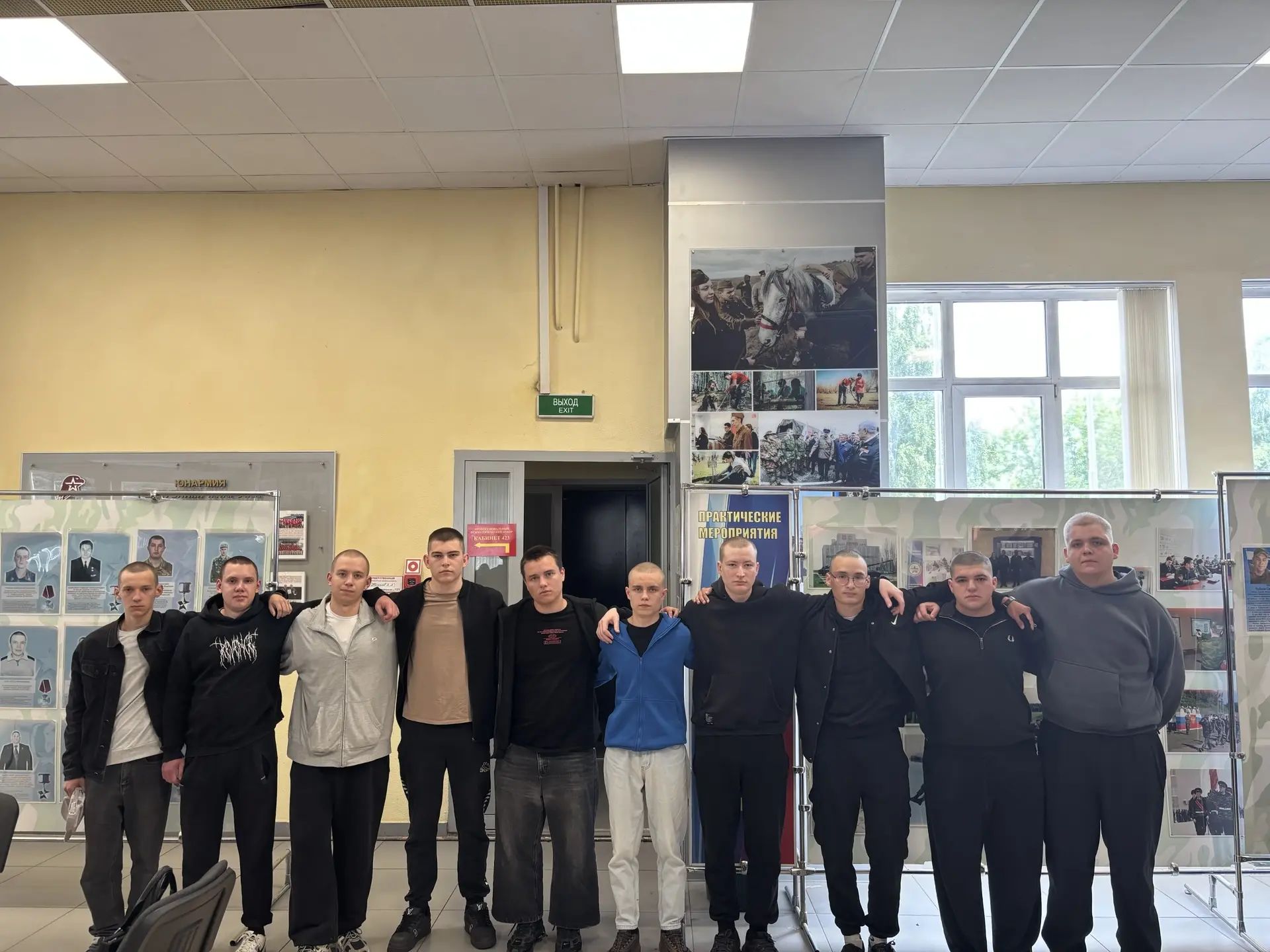 В День памяти и скорби бугульминские призывники перед отправкой возложили цветы к Вечному огню