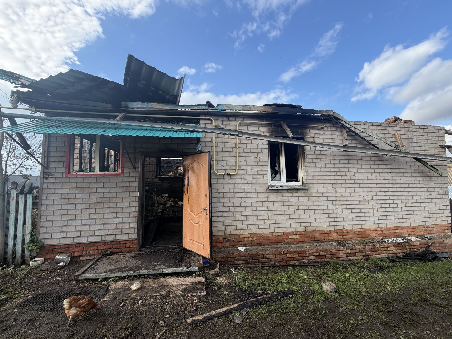 Бөгелмә районының Иске Казанка авылында шәхси йорт янып көлгә әйләнгән