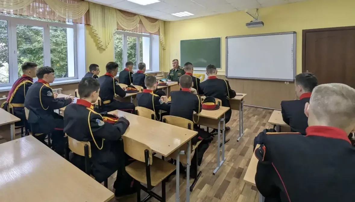 В кадетской школе Бугульмы прошло торжественное построение