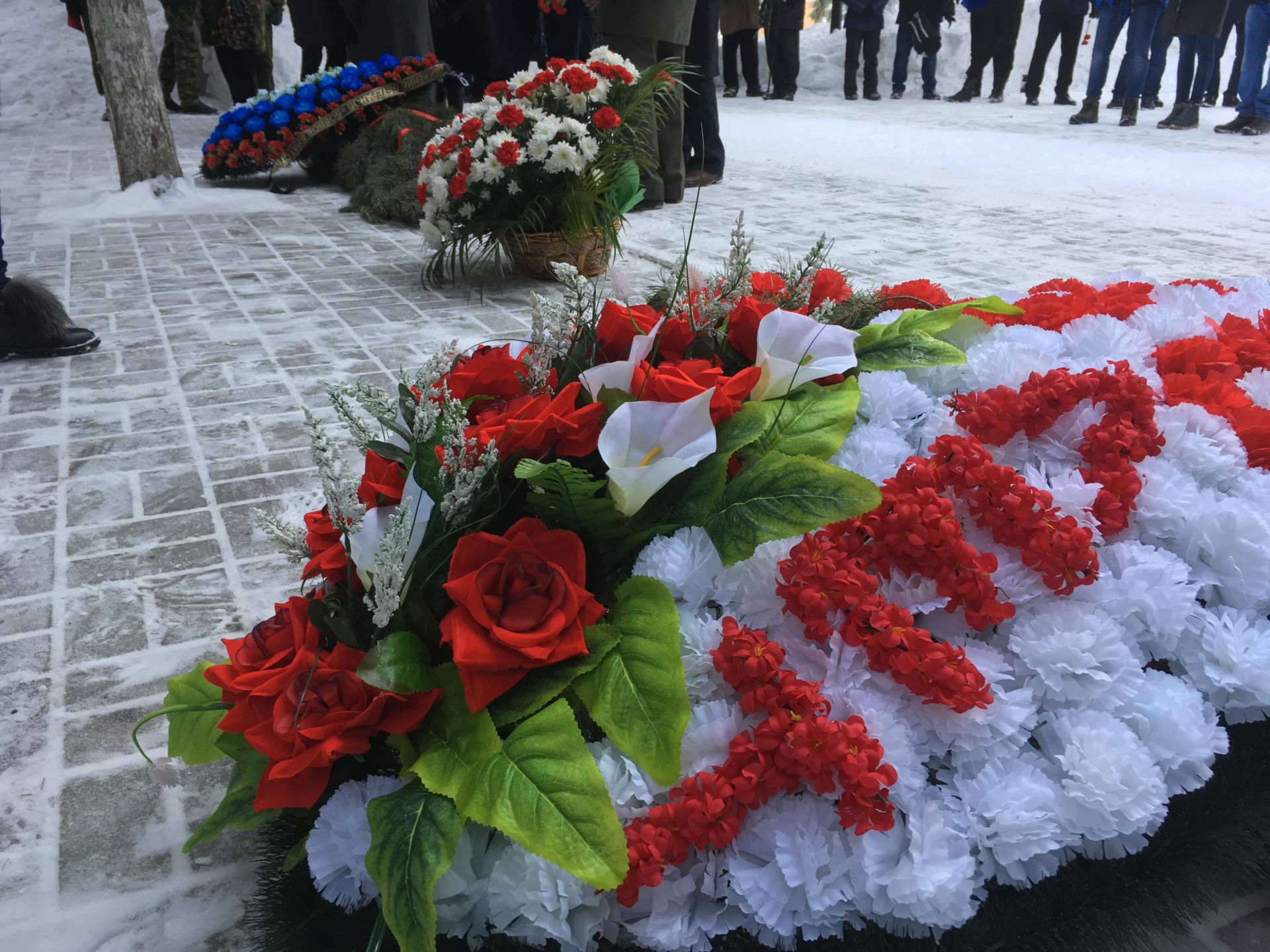 В Бугульме проходит митинг, посвященный Дню памяти о россиянах, исполнявших служебный долг за пределами Отечества