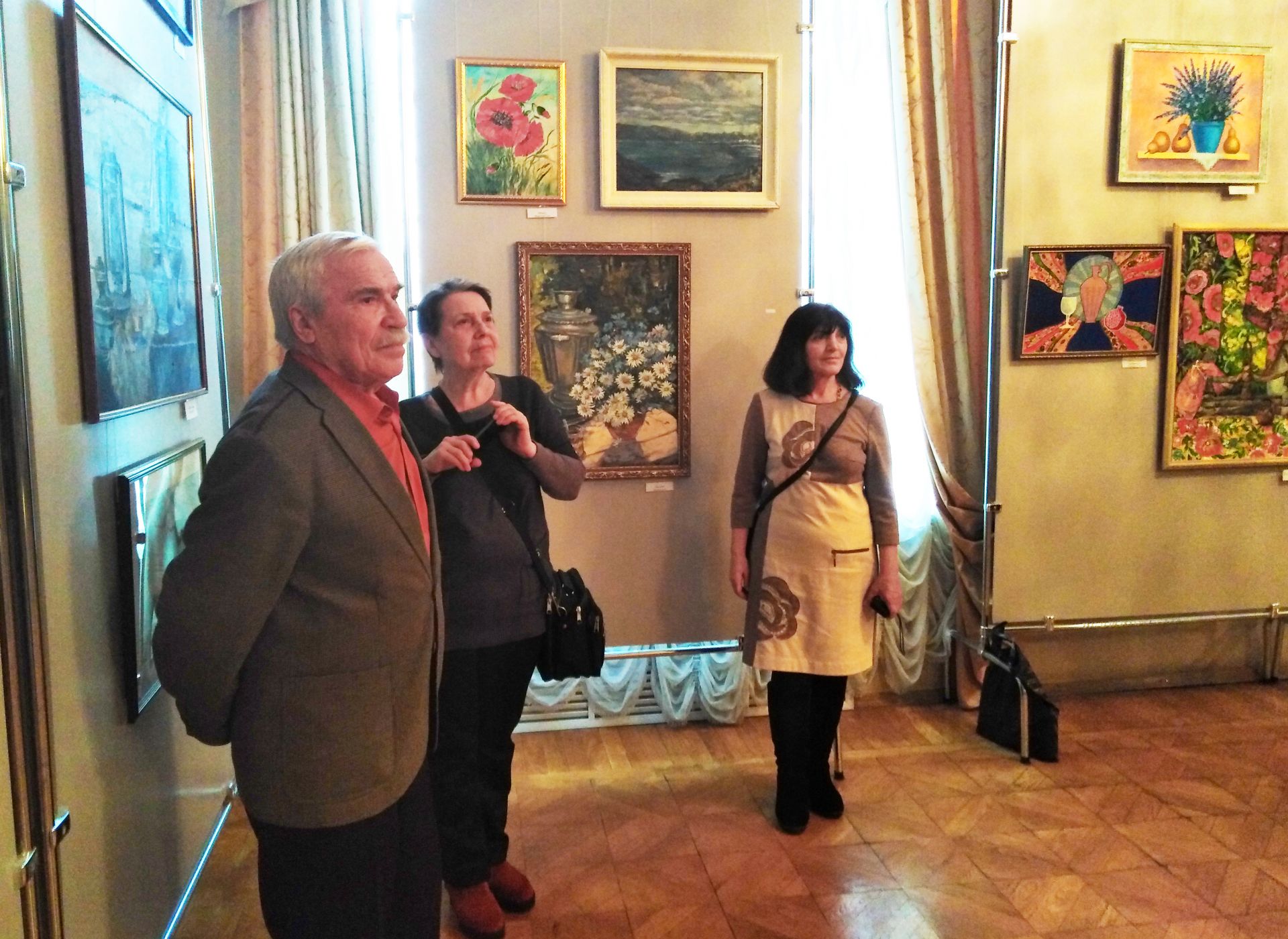 В Бугульме открылась выставка работ молодых художников юго-востока Татарстана