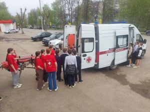 Бугульминские школьники совершили экскурсию на станцию скорой медицинской помощи