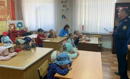 Дошкольникам Бугульмы объяснили правила пожарной безопасности