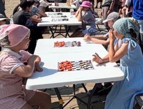 Юные бугульминцы сыграли в «сладкие шашки»