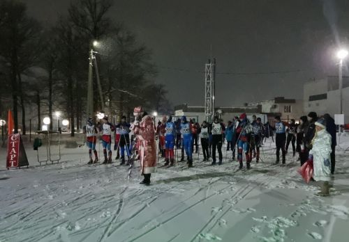 38 бугульминцев приняли участие в новогодней лыжной гонке