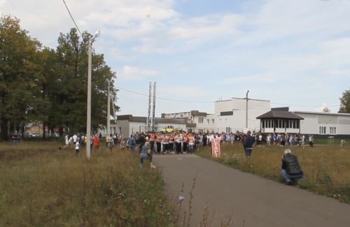 Бугульминцы присоединились к массовым соревнованиям «Кросс Татарстана - 2023»