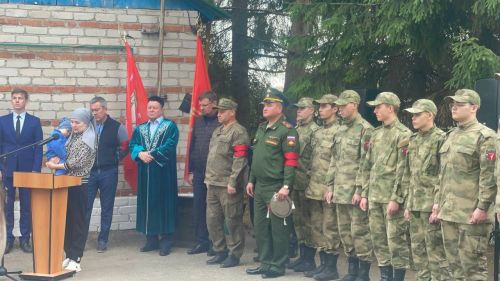 Жители Бугульмы простились с погибшим в СВО Миндубаевым Фархадом