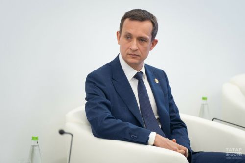 Рустам Минниханов поручил создать международный проект по производству микропроцессоров