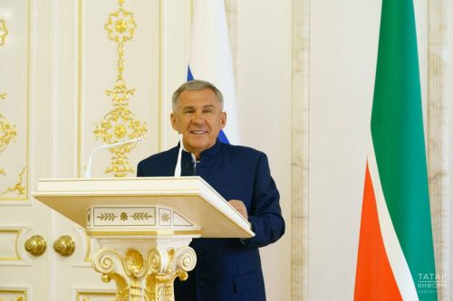 Раис Татарстана поздравил жителей республики с наступающим Новым Годом