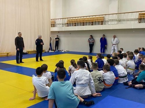 С бугульминскими спортсменами провели важную беседу