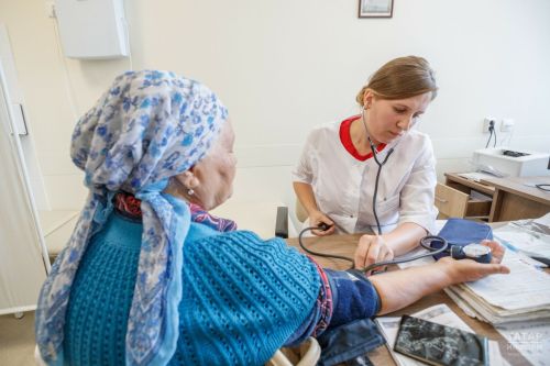 В Татарстане за январь диспансеризацию по нацпроекту прошли более двух тысяч пожилых сельчан