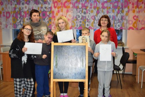 В Бугульме для особенных детей провели терапию рисованием