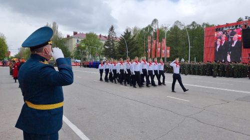В Бугульме провели парад в честь 79-й годовщины Великой Победы