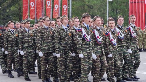 В Бугульме провели парад в честь 79-й годовщины Великой Победы