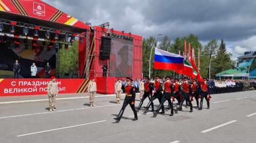 В Бугульме провели парад в честь 79-й годовщины Великой Победы
