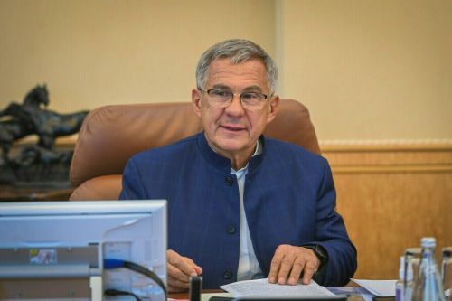 Рустам Минниханов поздравил жителей Татарстана с Международным днем защиты детей