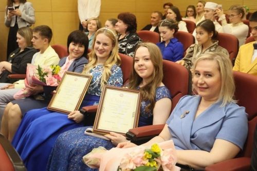 Юная бугульминка получила специальную государственную стипендию