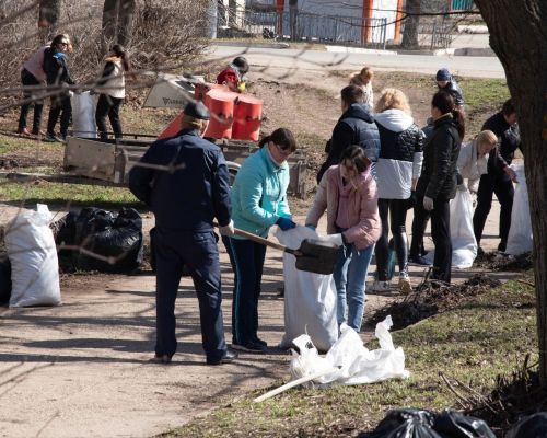 Мэр Бугульмы приглашает жителей на общегородской субботник