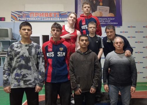 Бугульминские тяжелоатлеты завоевали медали всех достоинств ‎