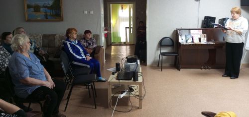 В АНО ЦСП «Радуга» прошла музыкальная гостиная «Материнская мудрость и наследие»